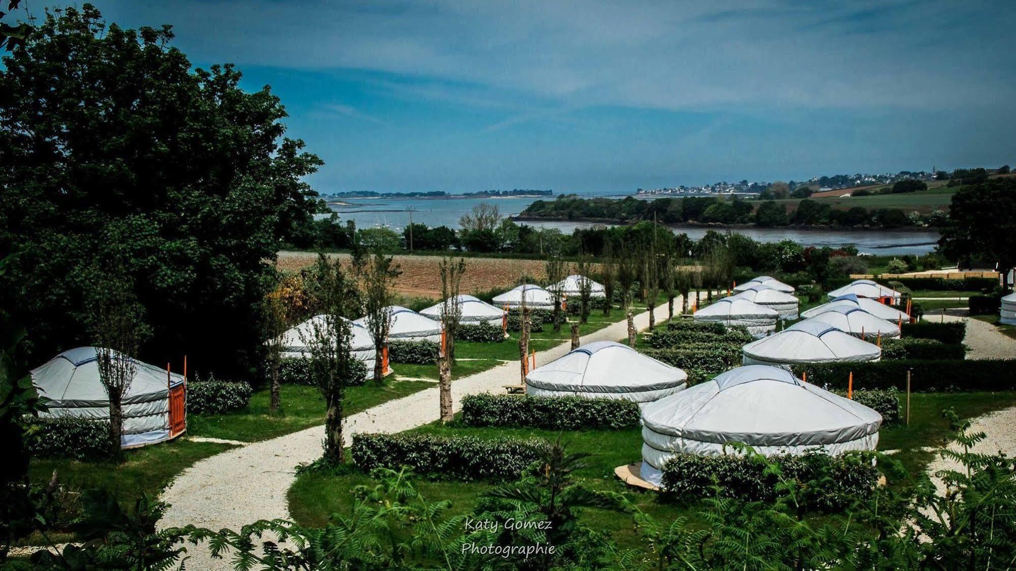 Mer Et Yourtes Hotel Henvic Kültér fotó