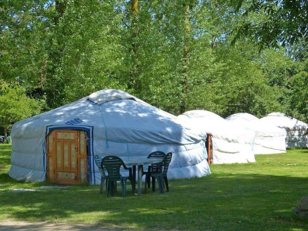 Mer Et Yourtes Hotel Henvic Kültér fotó