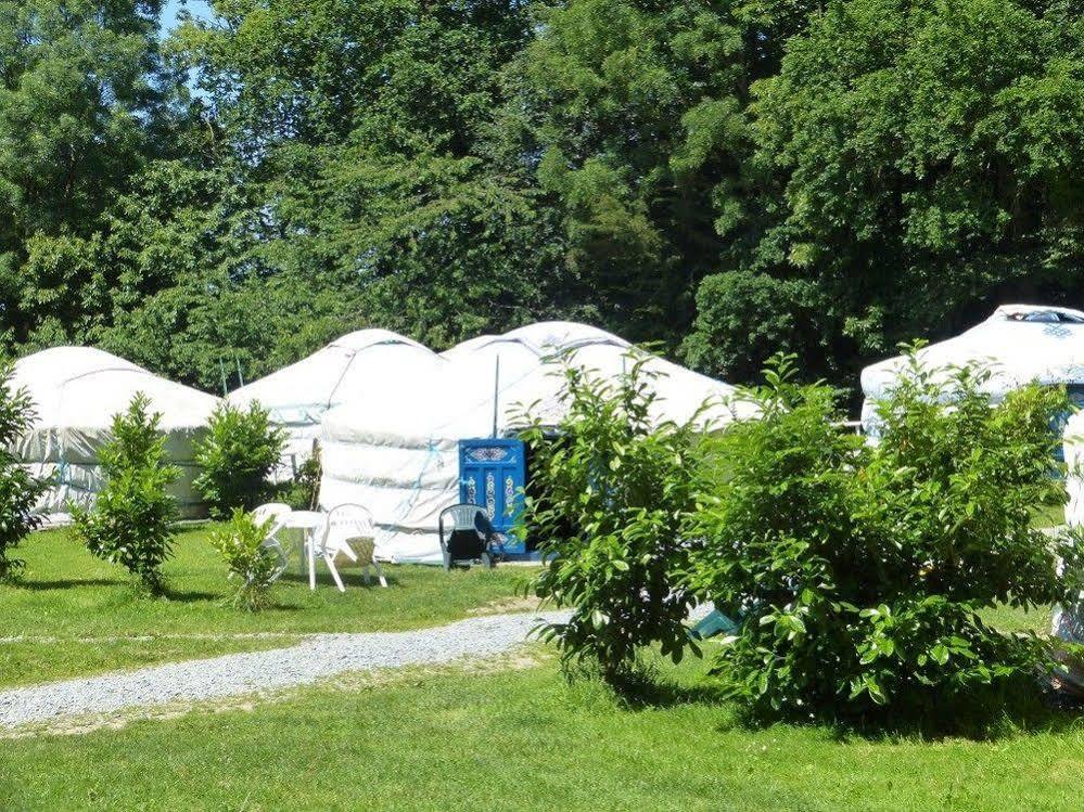 Mer Et Yourtes Hotel Henvic Kültér fotó
